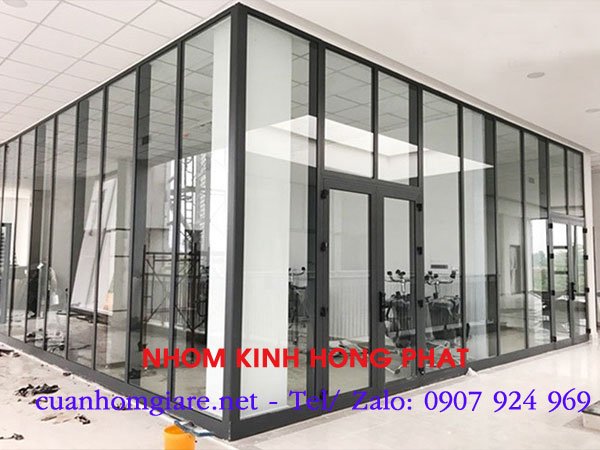 Vách nhôm xingfa hệ 55: Tổng quan và ưu điểm vượt trội 2 vách nhôm xingfa hệ 55
