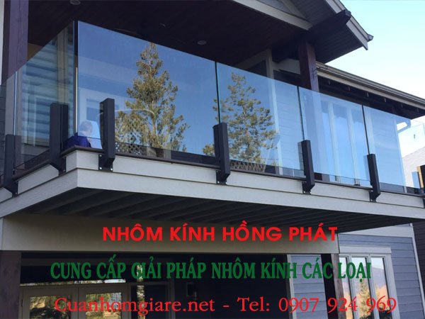 Tổng quan về Lan Can Kính Ban Công Không Tay Vịn: Xu Hướng Thiết Kế Hiện Đại 6 quy trình thi công lan can kính ban công không tay vịn
