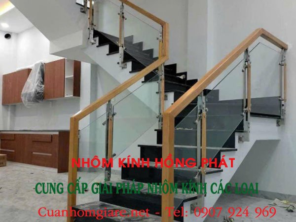 Cầu thang kính có an toàn không? Giải đáp “tất tần tật” từ chuyên gia chi tiết & mới nhất 10/2025 4 cầu thang kính có an toàn không