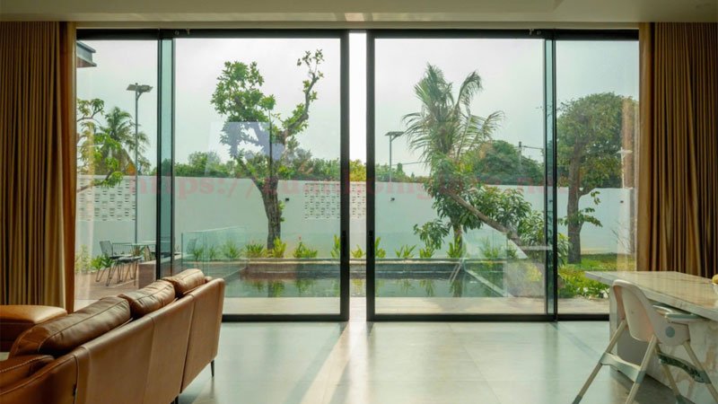 maucuanhomkinhphongkhach