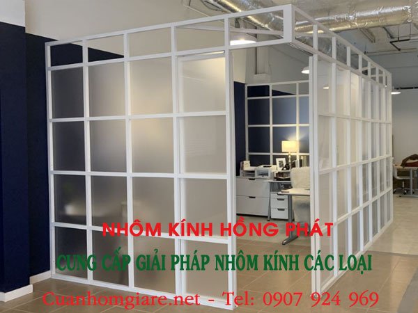 24H thi công vách nhôm kính hệ 700 trọn gói – đo miễn phí, lắp nhanh, bảo hành rõ 2 vách nhôm kính hệ 700