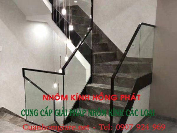 Top 5 Mẫu Cầu Thang Kính Cover Đẹp Nhất Nâng Tầm Đẳng Cấp Ngôi Nhà Bạn 5 cau-thang-kinh-cover