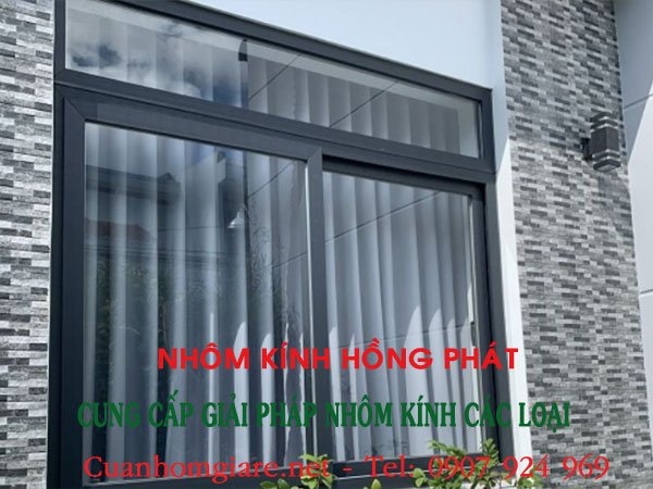 cua-nhom-xingfa-phuong-ban-co