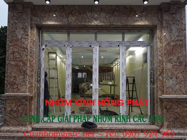 cua-nhom-xingfa-phuong-ban-co