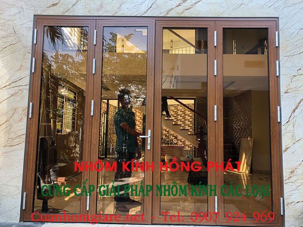 Top 20+ Mẫu cửa nhôm kính giá rẻ 2026 đẹp không góc chết. 4 mau-cua-nhom-kinh-gia-re
