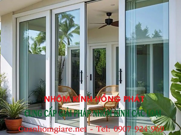 Top 20+ Mẫu cửa nhôm kính giá rẻ 2026 đẹp không góc chết. 2 mau-cua-nhom-kinh-gia-re