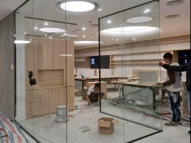 Chỉ 1 cuộc alo thợ sửa chữa nhôm kính Sài gòn - TpHCM sẽ có mặt hỗ trợ khách hàng trong 24h