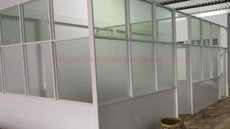 Báo Giá Sốc 2026: Vách Nhôm Kính Giá Rẻ Chỉ Từ 550K/m² (Giảm Ngay 40% Lắp Đặt Trọn Gói!) 15 vach nhom kinh gia re