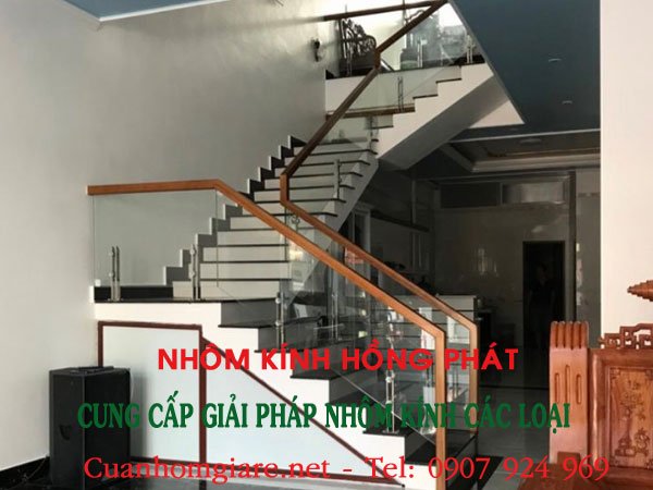 cau-thang-kinh-cuong-luc-tay-vin-go