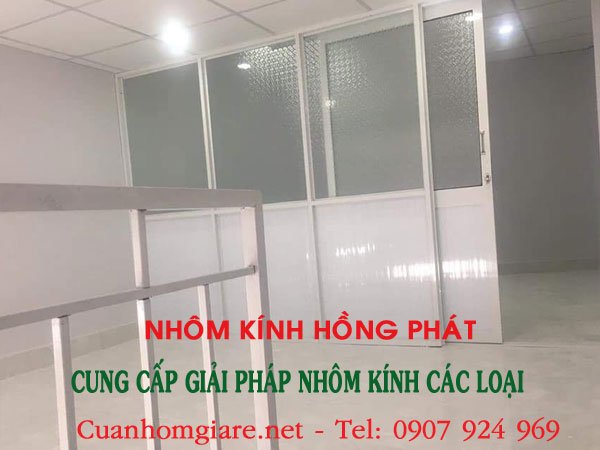 gia-vach-nhom-kinh-thuong