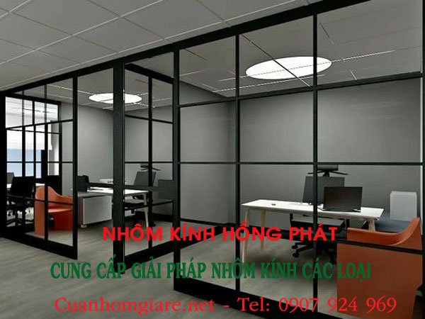 Tổng hợp 15 thiết kế vách nhôm kính chia ô chống trộm cực kỳ an toàn tại Nhôm Kính Hồng Phát 3 vach-nhom-kinh-chia-o