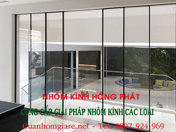 vach-nhom-kinh-he-slim