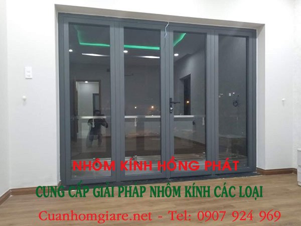 cua-nhom-xingfa-phuong-cho-quan