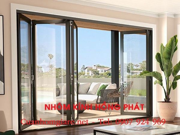 cua-nhom-xingfa-phuong-binh-tay